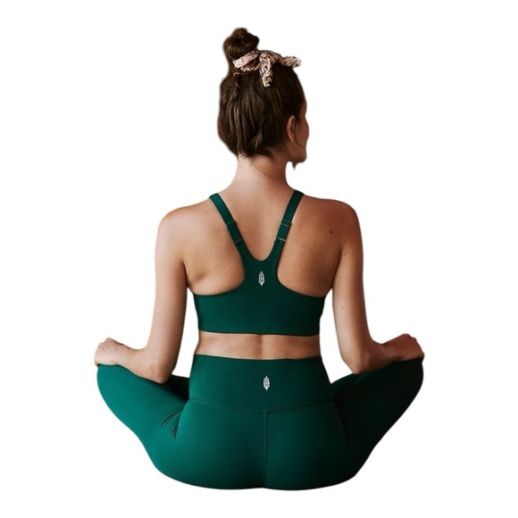 FP Movement X Hatch Square neck Never Better Sports Bra in Garden Green NEW - Picture 6 of 15